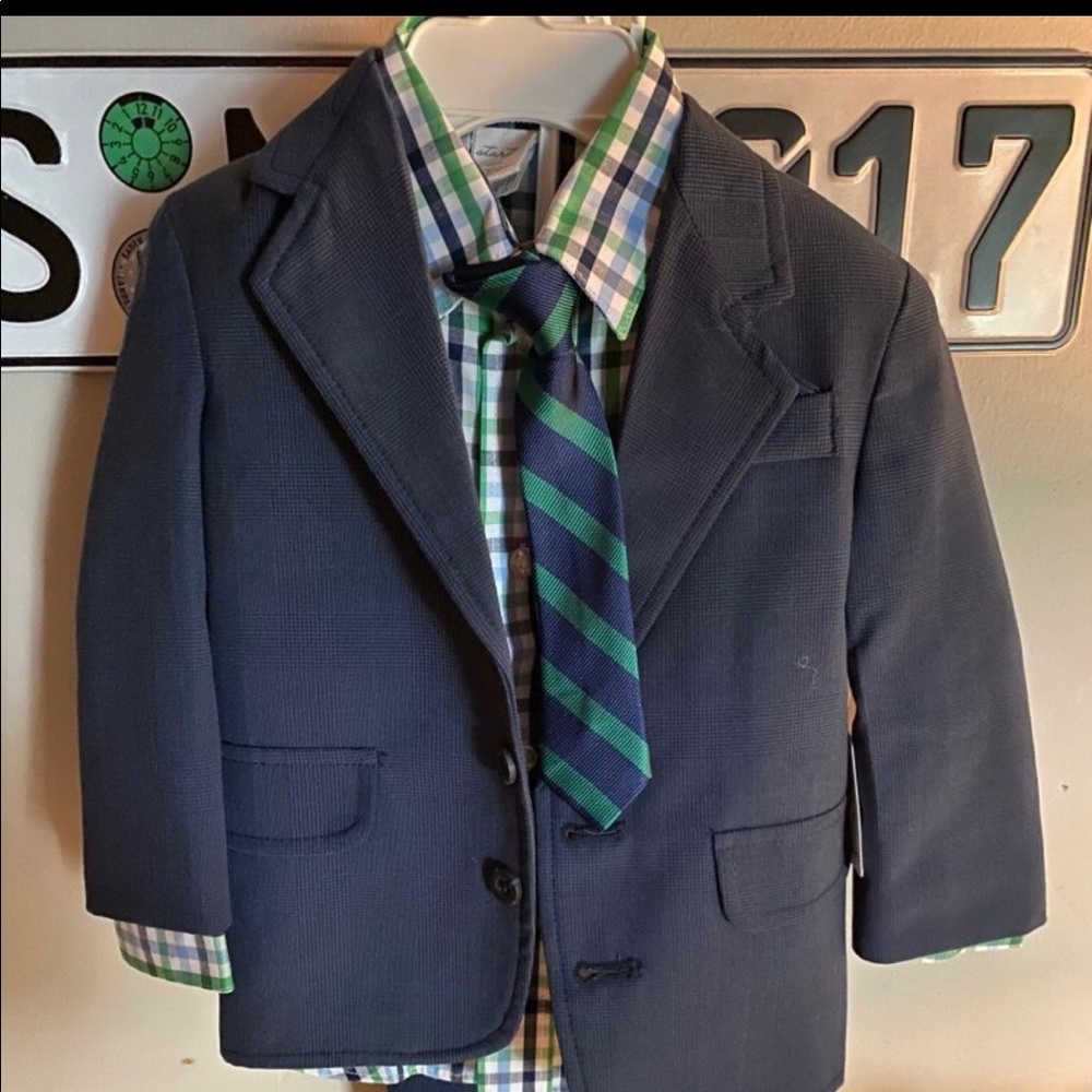 Toddler full suit- jacket, pants, shirt & tie! NWT